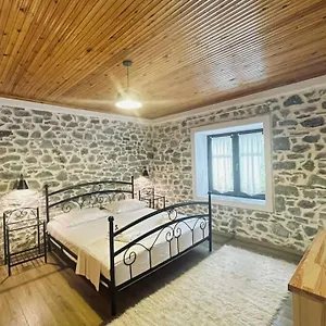 Bujtina Cakuli, - Erseke , Rehove Albanien